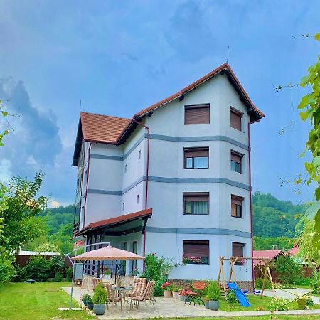 Hotel Pensiunea Xandra Corbi Exteriér fotografie