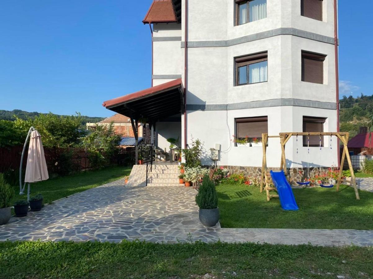 Hotel Pensiunea Xandra Corbi Exteriér fotografie