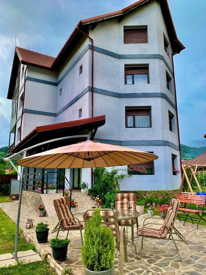 Hotel Pensiunea Xandra Corbi Exteriér fotografie